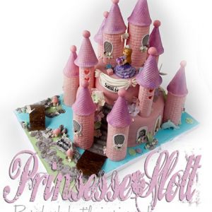 PrinsesseSlott - bursdagskake med prinsesse, sjømonster, glitter og blomster…! {Bildedryss}